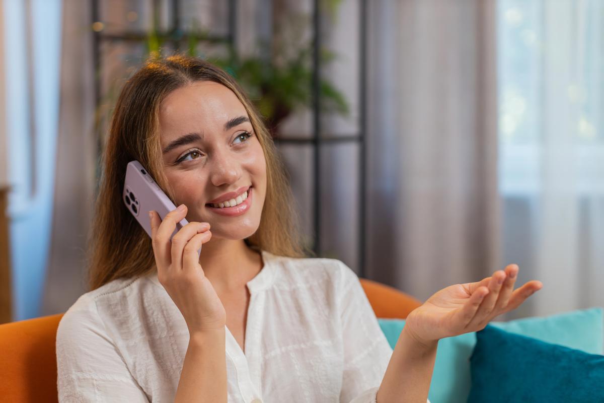 Чому реклама з'являється на моєму телефоні після того, як я про неї говорю