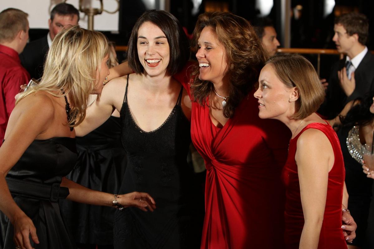 Як за кілька хвилин зрозуміти, що людина нещира: перелічено 11 способів