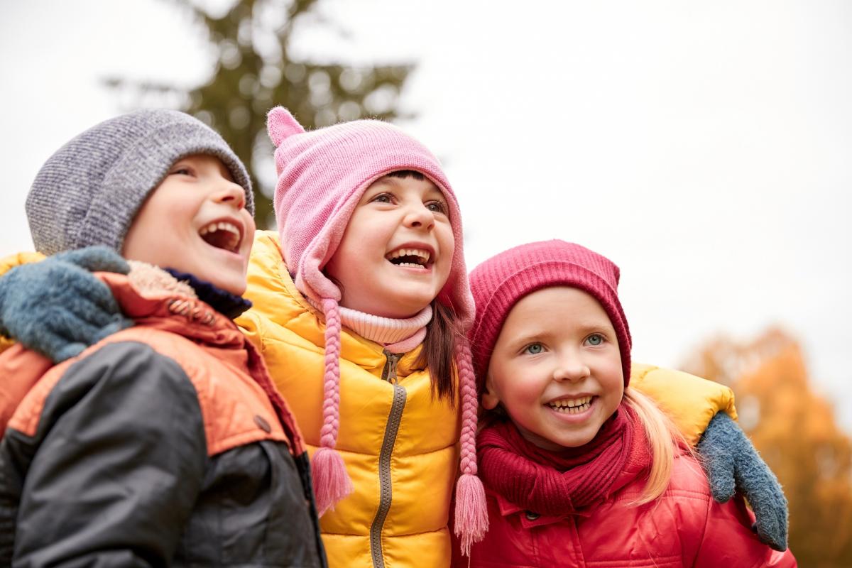 Не їжа і не увага: Фрейд назвав найсильнішу потребу дитини